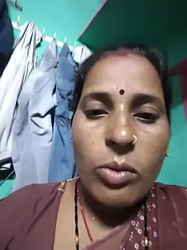 Snapshot of Reena_lodha chatting on 07.08.26 Reena lodha online show from 07.08.26