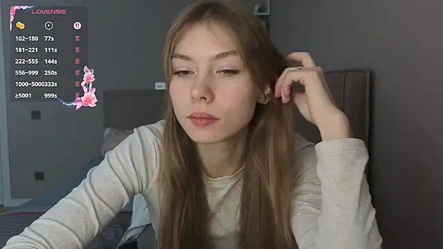 LindyUnderkoffler online show from 02.14.26