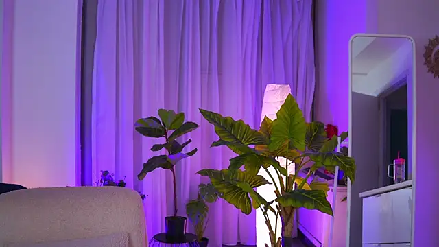 Snapshot of Arabian_Rose chatting on 07.29.26 Arabian Rose online show from 07.29.26