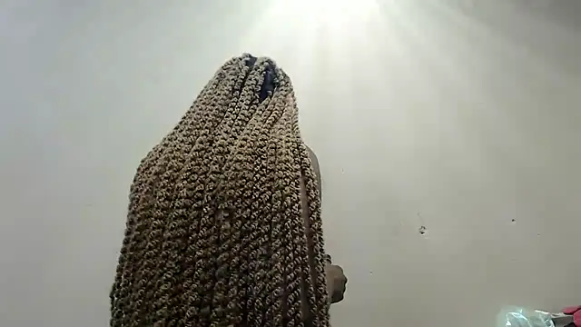 Snapshot of TallDivaNoir chatting on 07.16.26 TallDivaNoir online show from 07.16.26