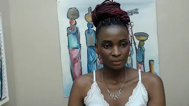 Snapshot of TallDivaNoir chatting on 07.28.26 TallDivaNoir online show from 07.28.26