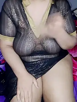 Snapshot of Curvymoza chatting on 04.08.26 Curvymoza online show from 04.08.26