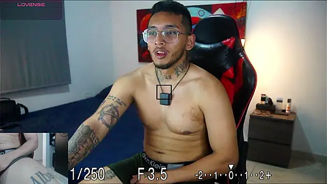 EvanVelvet online show from 02.08.26