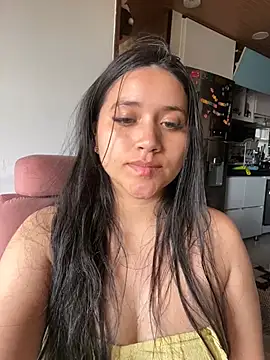 Veronica Wins  online show from 03.16.26