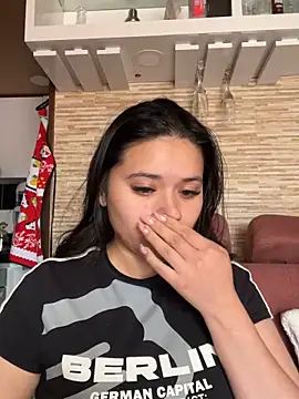 Veronica Wins  online show from 04.23.26