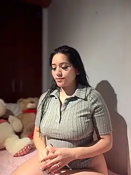 Veronica Wins  online show from 06.09.26