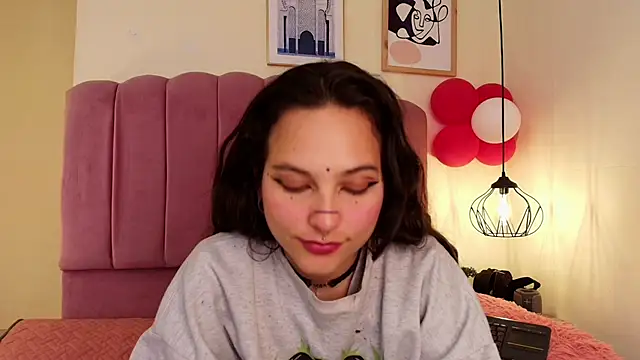 Snapshot of Hanabie_ chatting on 02.28.26 Hanabie online show from 02.28.26