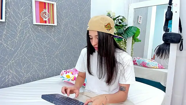 ViictoriiaSaenz online show from 05.08.26
