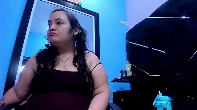 MiaRouss69 online show from 05.06.26
