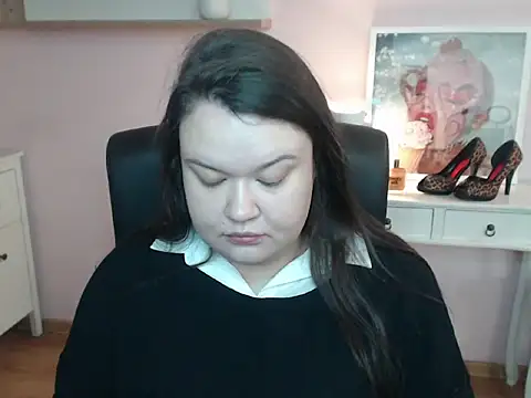 HollyDanceSoul online show from 02.13.26