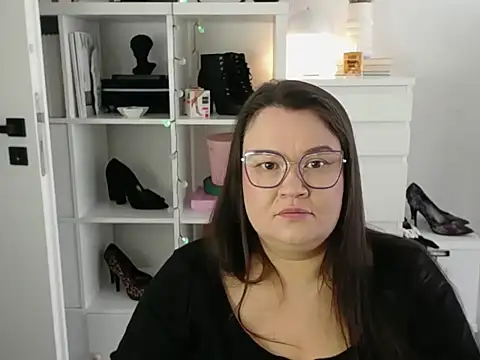 HollyDanceSoul online show from 03.06.26