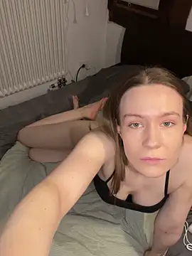 Snapshot of midnight_ballerina_ chatting on 01.31.26 midnight ballerina online show from 01.31.26