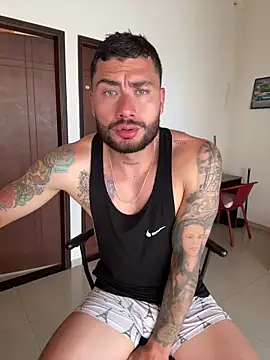 Snapshot of FrancoRossi_ chatting on 02.08.26 FrancoRossi online show from 02.08.26