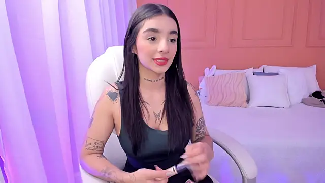 Abriil cutee online show from 06.04.26