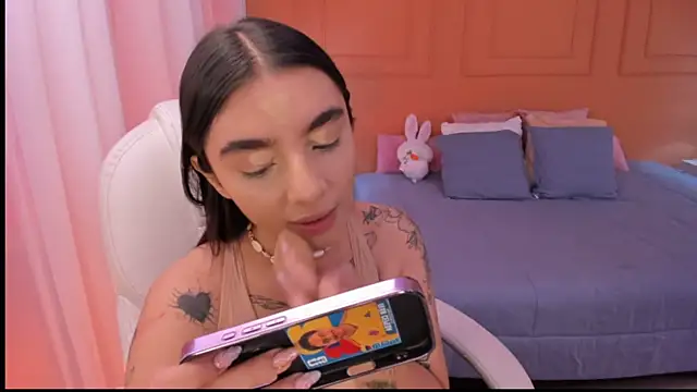 Abriil cutee online show from 06.19.26