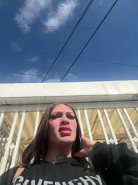 lizz lunna online show from 04.24.26