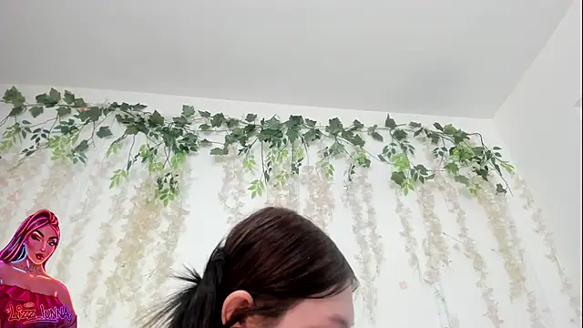 Snapshot of lizz_lunna chatting on 06.25.26 lizz lunna online show from 06.25.26