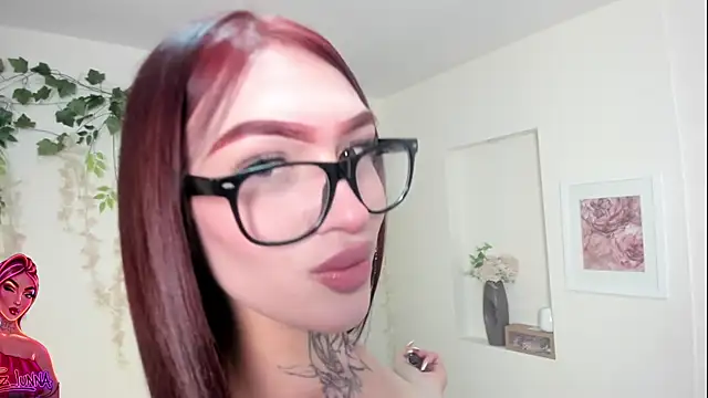 Snapshot of lizz_lunna chatting on 07.14.26 lizz lunna online show from 07.14.26