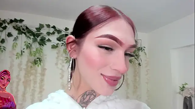 Snapshot of lizz_lunna chatting on 07.14.26 lizz lunna online show from 07.14.26