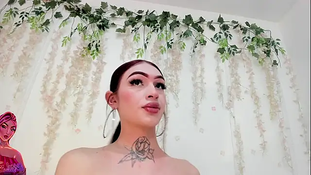 Snapshot of lizz_lunna chatting on 07.16.26 lizz lunna online show from 07.16.26