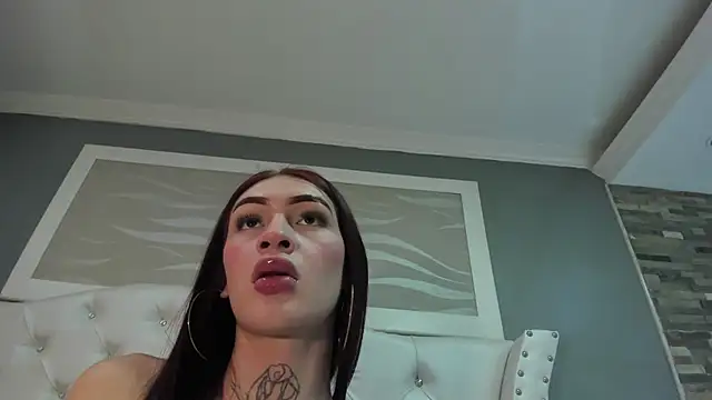 Snapshot of lizz_lunna chatting on 07.24.26 lizz lunna online show from 07.24.26