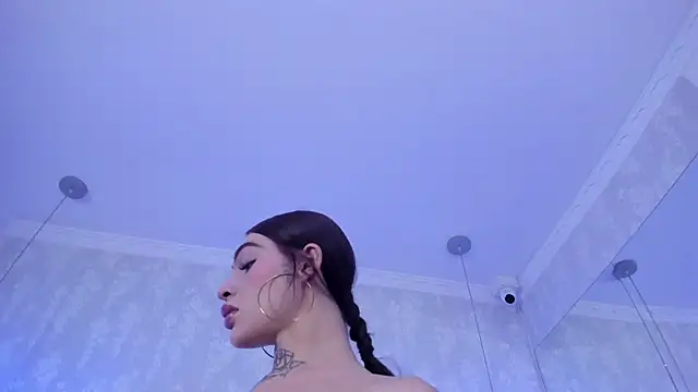 Snapshot of lizz_lunna chatting on 08.01.26 lizz lunna online show from 08.01.26