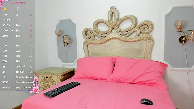 paulina lux online show from 05.07.26