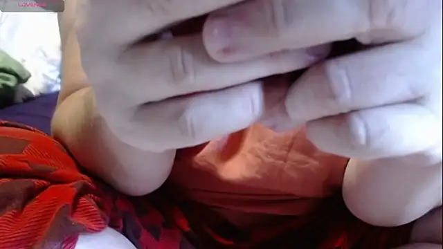 Snapshot of Santanna77 chatting on 10.29.25 Santanna77 online show from 10.29.25