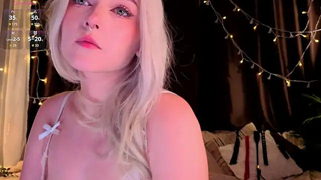 Snapshot of ShyniAlice chatting on 06.13.26 ShyniAlice online show from 06.13.26
