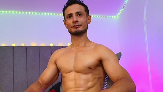 Snapshot of Adonys_Lewis_ chatting on 08.01.26 Adonys Lewis online show from 08.01.26
