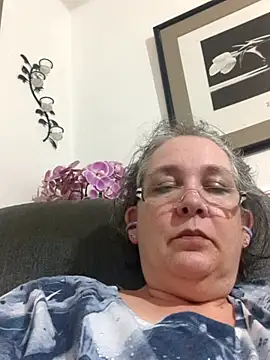 Snapshot of wetMoneybags chatting on 03.28.26 wetMoneybags online show from 03.28.26