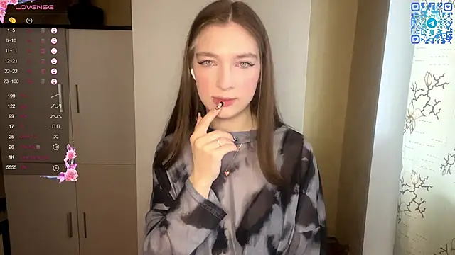 Snapshot of MarlanaEndler chatting on 02.14.26 MarlanaEndler online show from 02.14.26