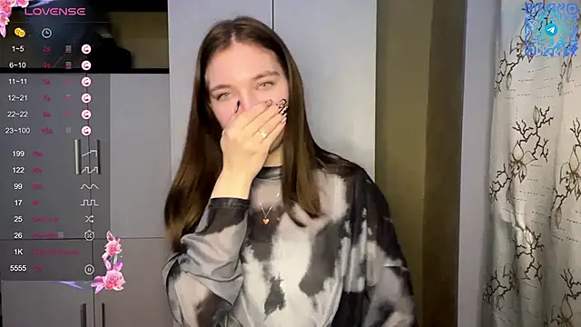 Snapshot of MarlanaEndler chatting on 02.15.26 MarlanaEndler online show from 02.15.26