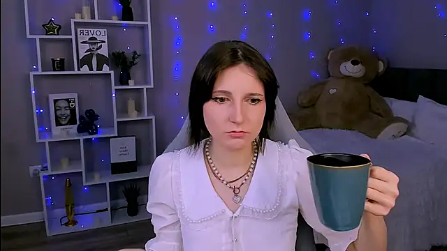 KikaOsterman online show from 05.09.26