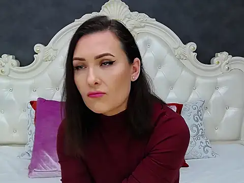 VeraNoir online show from 02.12.26