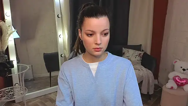 KitKatie online show from 02.08.26