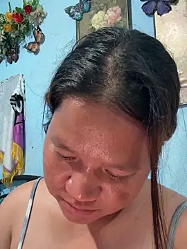 Snapshot of Hottie_Pussy chatting on 04.05.26 Hottie Pussy online show from 04.05.26