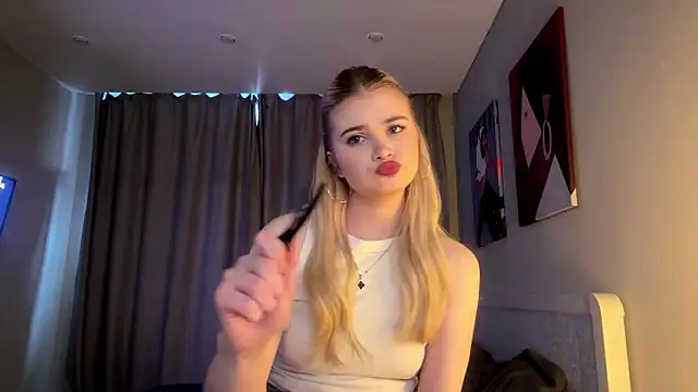 KariJarecke online show from 03.16.26