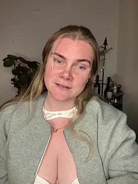 SexyBlondJoanna online show from 02.23.26