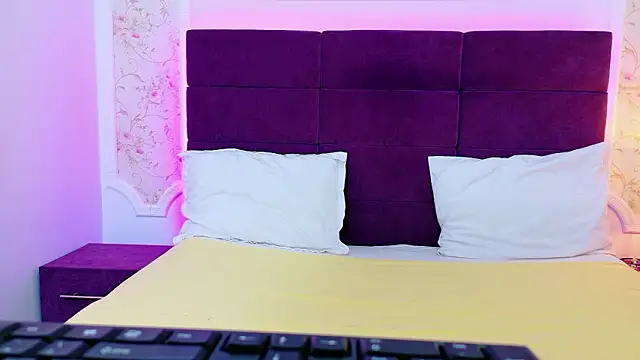 EvelinHill online show from 02.07.26