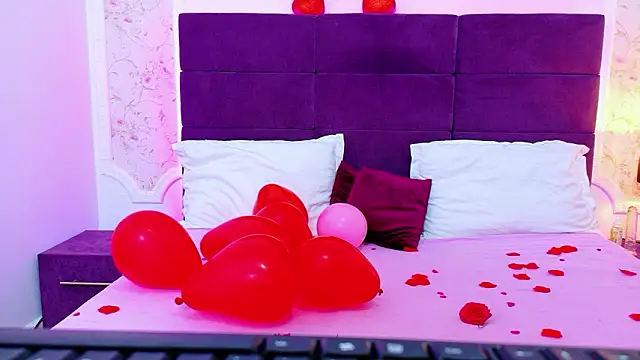 EvelinHill online show from 02.16.26