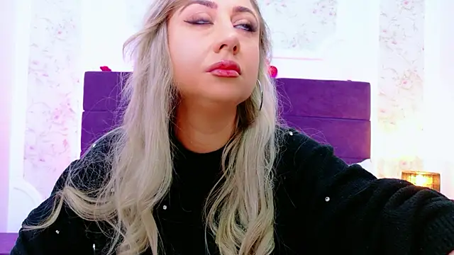 EvelinHill online show from 02.28.26