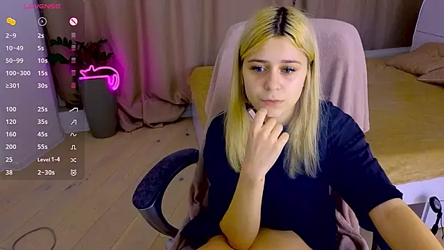 ApheliaStar online show from 02.03.26