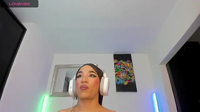 Naughty Blue online show from 05.30.26