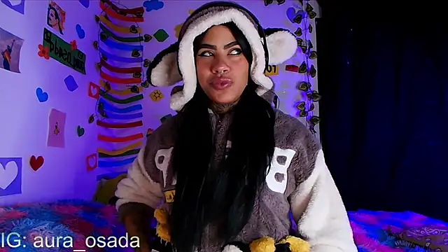 Snapshot of Canela_Osada_ chatting on 06.22.26 Canela Osada online show from 06.22.26