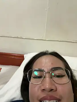 Ponthip online show from 02.04.26