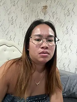 Ponthip online show from 04.25.26