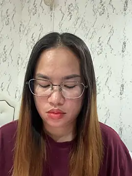 Ponthip online show from 04.30.26