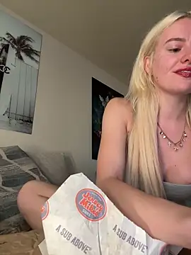 blondebunny999 999 online show from 05.08.26