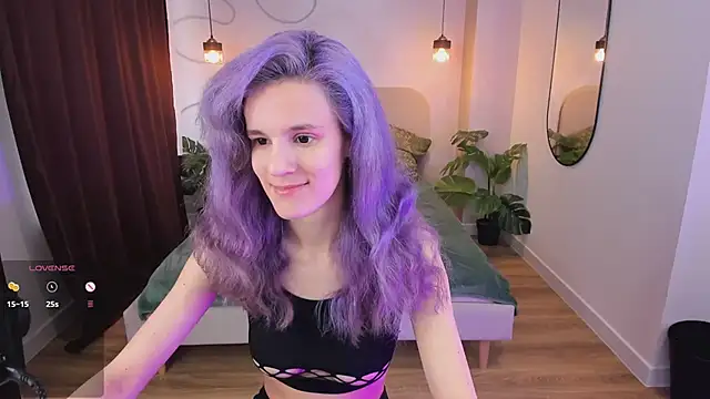 AuraLaunni online show from 06.09.26
